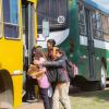 Cientos de niños quedan sin transporte para ir a la escuela por recortes del Inaubepro
