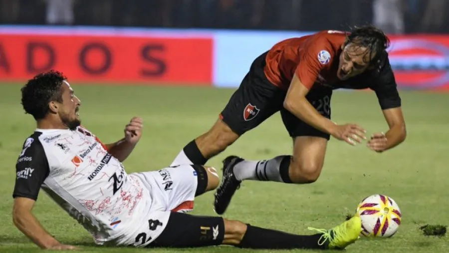 Fútbol: cambiaron horarios a pedido del gobierno y Patronato jugará más tarde en Rosario Fútbol: cambiaron horarios a pedido del gobierno y Patronato jugará más tarde en Rosario