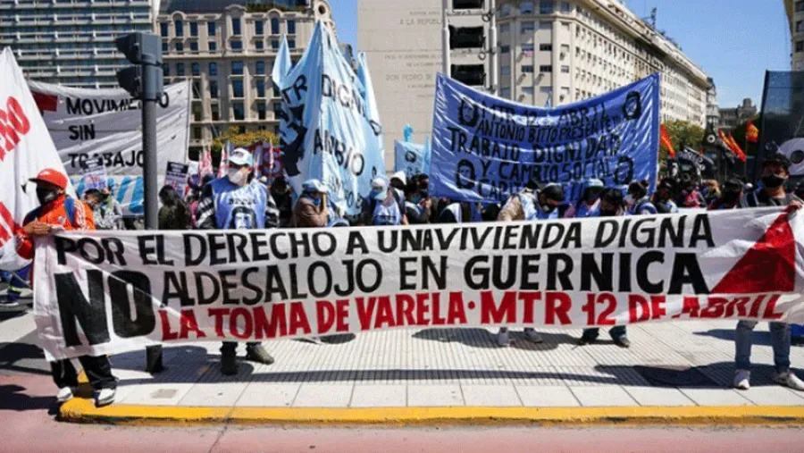 Desalojo. Desalojo.
