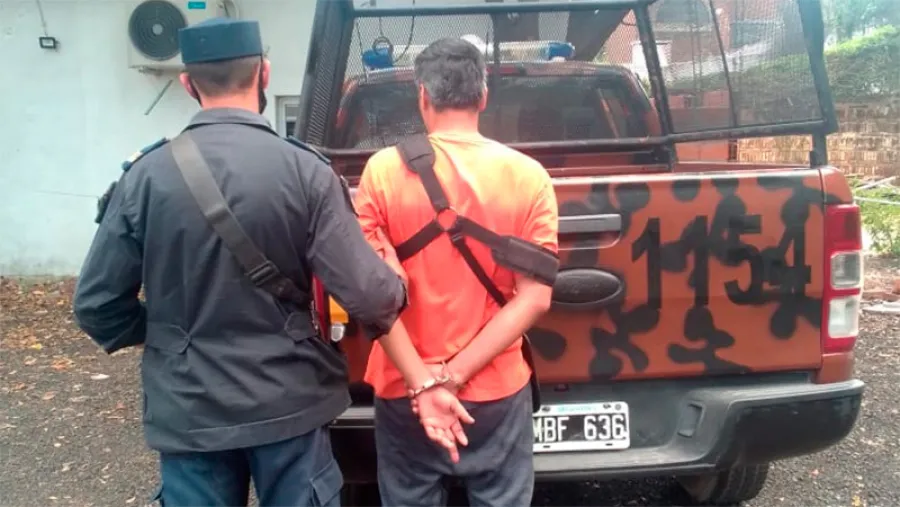 Detenido. Detenido.