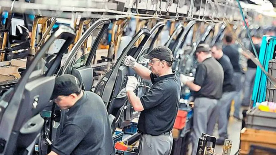 Empleo privado. Empleo privado.