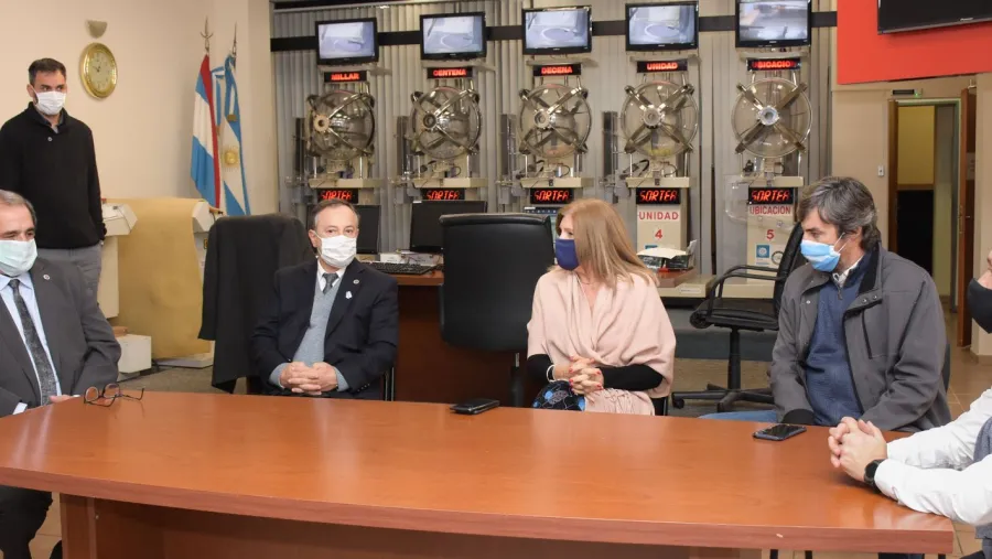 Juicio por jurados. Juicio por jurados.
