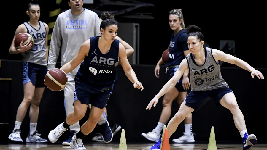 Básquetbol: la crespense Sofía Wolf quedó al margen del plantel de “Las Gigantes” Básquetbol: la crespense Sofía Wolf quedó al margen del plantel de “Las Gigantes”