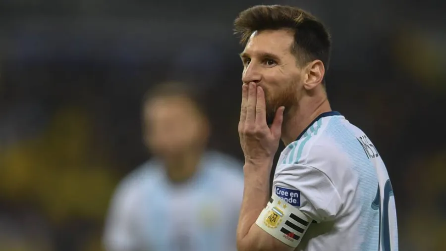Conmebol confirmó la sanción a Lionel Messi por sus declaraciones en la Copa América Conmebol confirmó la sanción a Lionel Messi por sus declaraciones en la Copa América