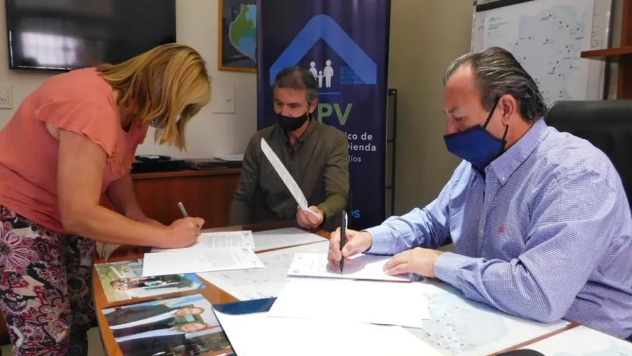La provincia construirá 65 nuevas viviendas en cinco localidades La provincia construirá 65 nuevas viviendas en cinco localidades