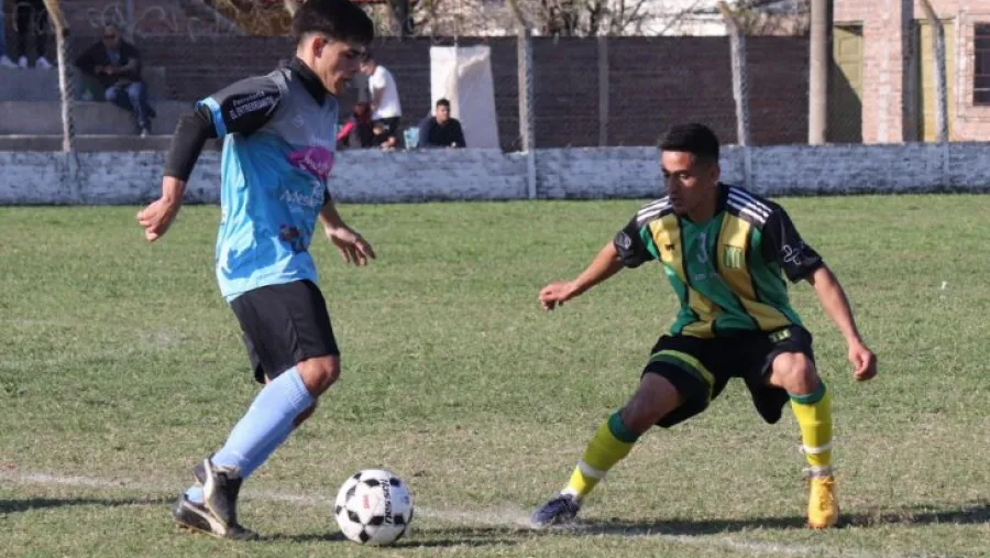 Fútbol: Paraná Campaña definió el formato de torneo para su próxima temporada Fútbol: Paraná Campaña definió el formato de torneo para su próxima temporada