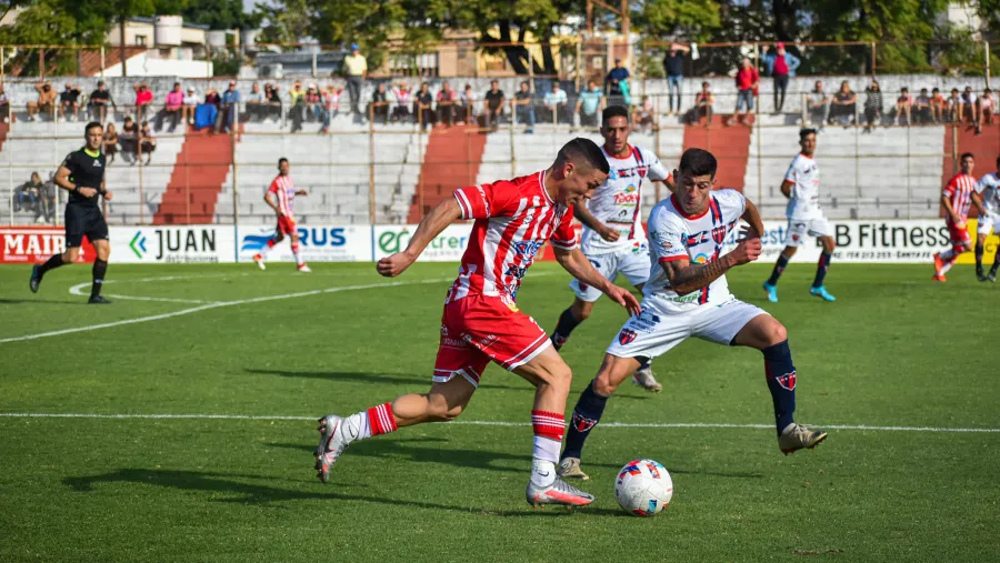 Federal A: un bahiense dirigirá el partido de Atlético Paraná ante Gimnasia y Tiro Federal A: un bahiense dirigirá el partido de Atlético Paraná ante Gimnasia y Tiro