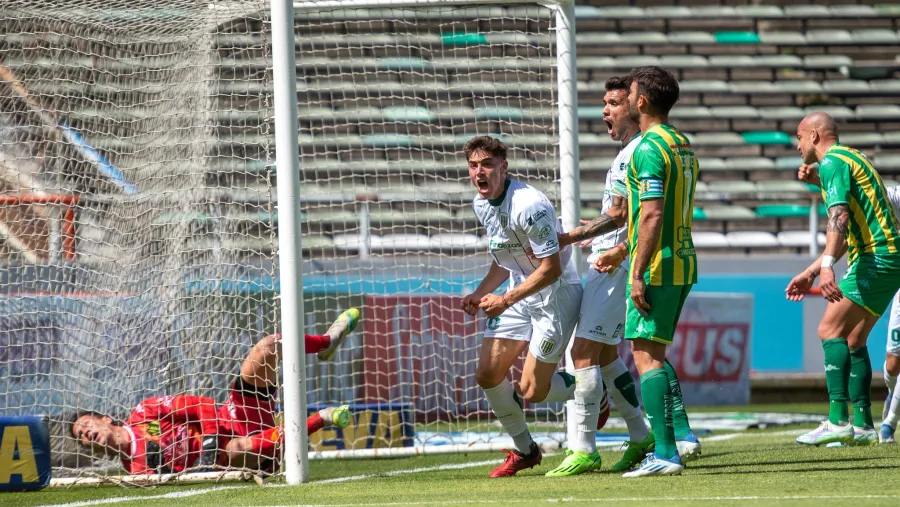 Aldosivi perdió con Banfield y es el primer descendido de la temporada Aldosivi perdió con Banfield y es el primer descendido de la temporada