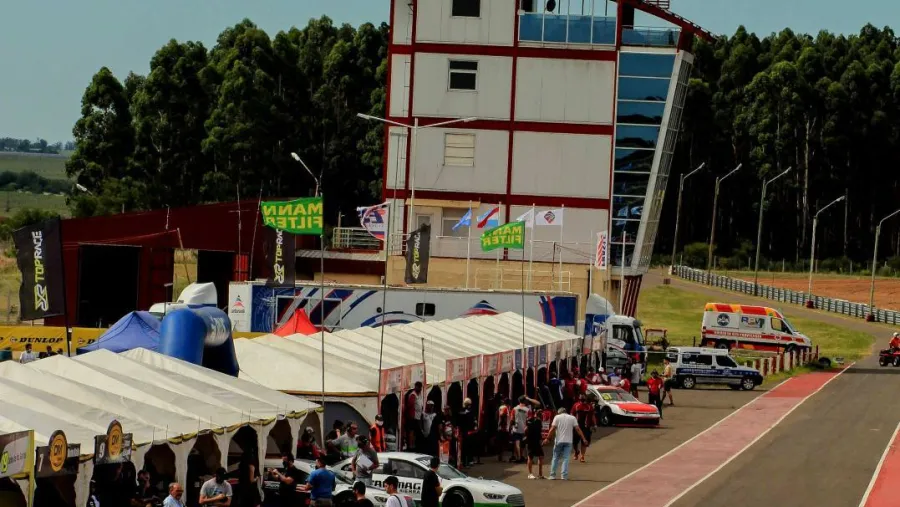 Concepción del Uruguay ya vive la segunda fecha de la temporada del Top Race Concepción del Uruguay ya vive la segunda fecha de la temporada del Top Race