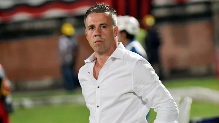 Lucas Pusineri Lucas Pusineri es el nuevo DT de Independiente
