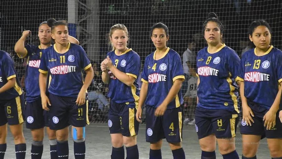Cuatro paranaenses siguen en carrera rumbo al Mundial Femenino de Futsal Cuatro paranaenses siguen en carrera rumbo al Mundial Femenino de Futsal