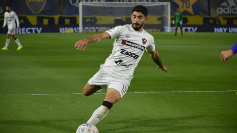 Patronato confirmó la salida de Esquivel y anunció que Nievas se irá a préstamo Patronato confirmó la salida de Esquivel y anunció que Nievas se irá a préstamo
