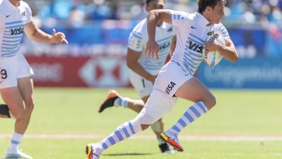 Con el paranaense Franco Rossetto, “Los Pumas 7s” debutaron con un triunfo en Hong Kong Con el paranaense Franco Rossetto, “Los Pumas 7s” debutaron con un triunfo en Hong Kong