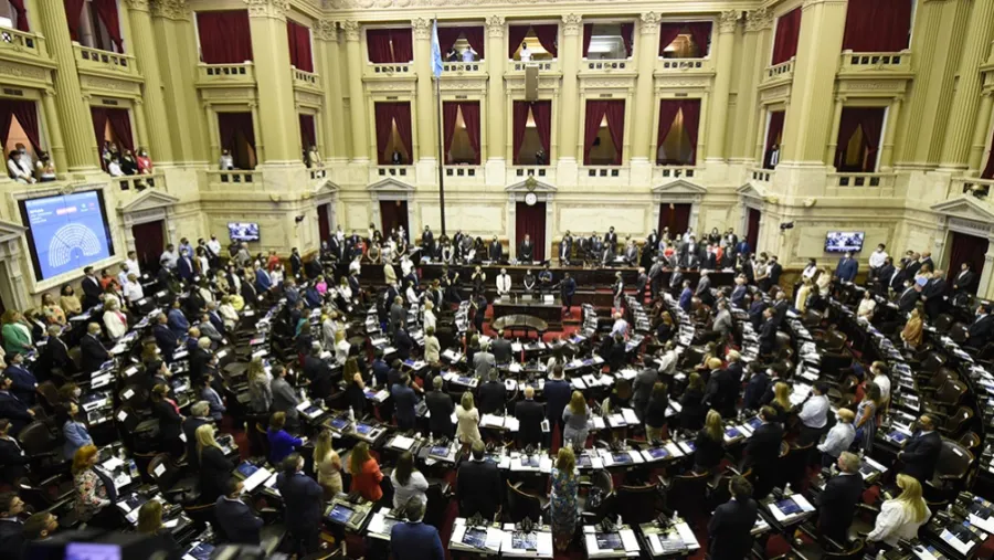 Los legisladores nacionales adelantaron que durante la discusión parlamentaria se debatirán los motivos del origen de la deuda que Argentina contrajo con el FMI. Los legisladores nacionales adelantaron que durante la discusión parlamentaria se debatirán los motivos del origen de la deuda que Argentina contrajo con el FMI.