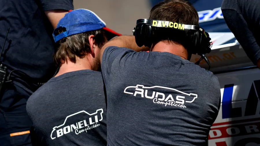 TC Turismo Carretera: los hermanos Bonelli culminaron el motor para Ponce de Leòn