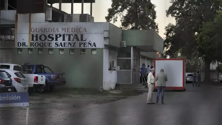 El frente de la guardia del Hospital Municipal Roque Sáenz Peña de Rosario, Provincia de Santa Fe. El frente de la guardia del Hospital Municipal Roque Sáenz Peña de Rosario, Provincia de Santa Fe.