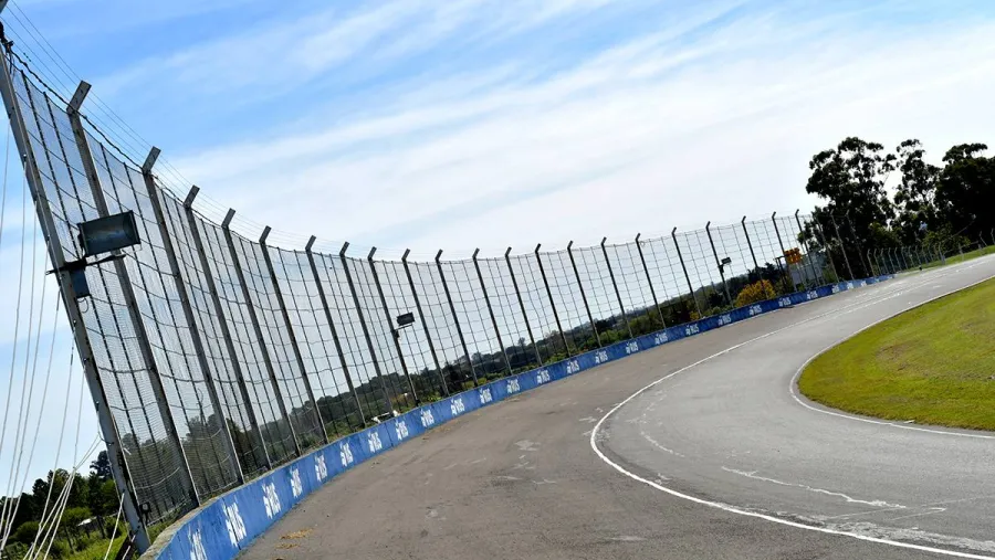 Paraná quiere recibir la última carrera de la Etapa Regular del Turismo Carretera Paraná quiere recibir la última carrera de la Etapa Regular del Turismo Carretera
