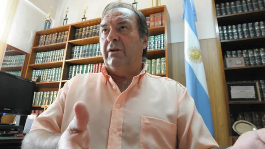 Hugo Molina Hugo Molina sostuvo que “hay que traer un técnico de resultadista” a Patronato