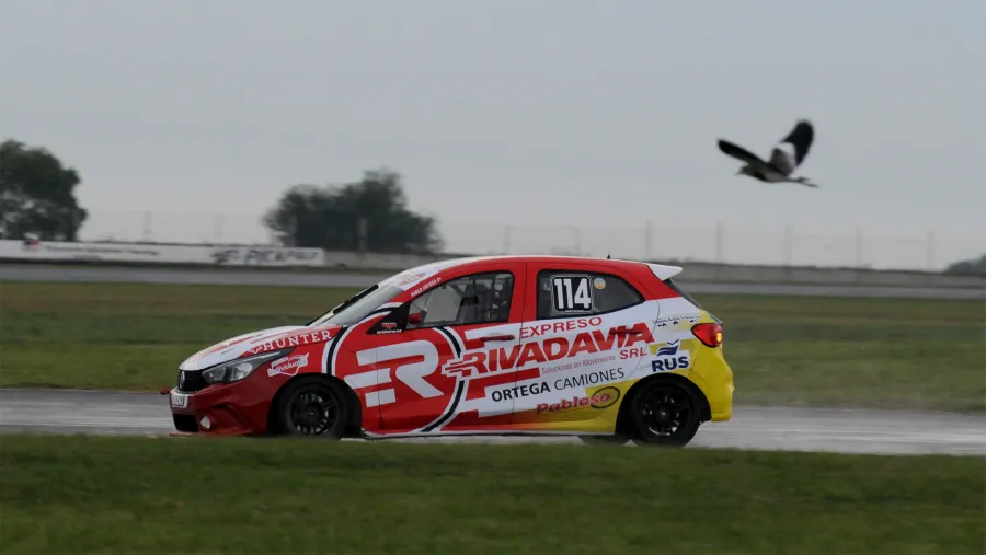 Turismo Nacional en Paraná: Pablo Ortega dominó bajo la lluvia en la Clase 2 Turismo Nacional en Paraná: Pablo Ortega dominó bajo la lluvia en la Clase 2