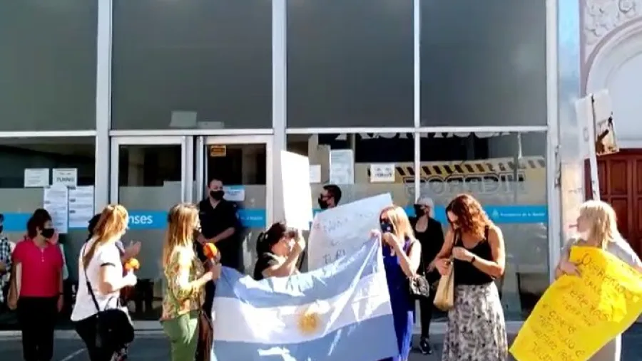Abogados se manifestaron para que Anses amplíe la cantidad de turnos Abogados se manifestaron para que Anses amplíe la cantidad de turnos