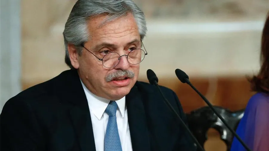 Alberto Fernández adelantó que enviará al Congreso un proyecto de ley con la idea de que no recurra al aborto ninguna mujer por ser pobre. Alberto Fernández adelantó que enviará al Congreso un proyecto de ley con la idea de que no recurra al aborto ninguna mujer por ser pobre.