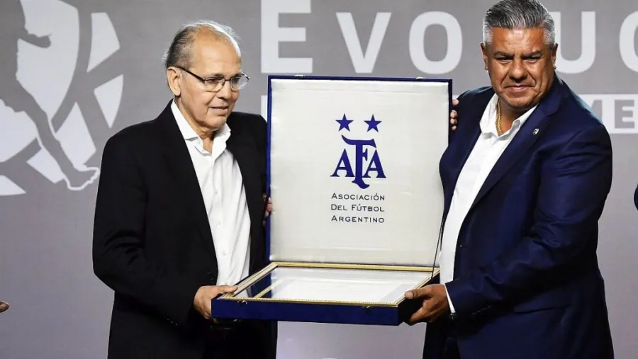 Alejandro Sabella y Claudio Tapia Velarán los restos de Alejandro Sabella en el predio de la AFA en Ezeiza