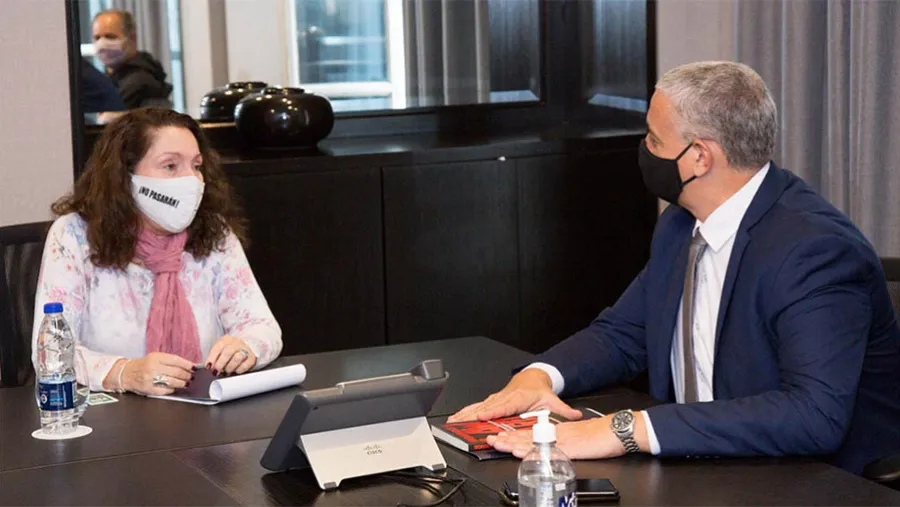 El Plan de Inteligencia Nacional busca consolidar un paradigma que, en materia de inteligencia, permita rendir cuentas ante la sociedad y exponga los principios de publicidad, transparencia, eficacia y eficiencia. El Plan de Inteligencia Nacional busca consolidar un paradigma que, en materia de inteligencia, permita rendir cuentas ante la sociedad y exponga los principios de publicidad, transparencia, eficacia y eficiencia.