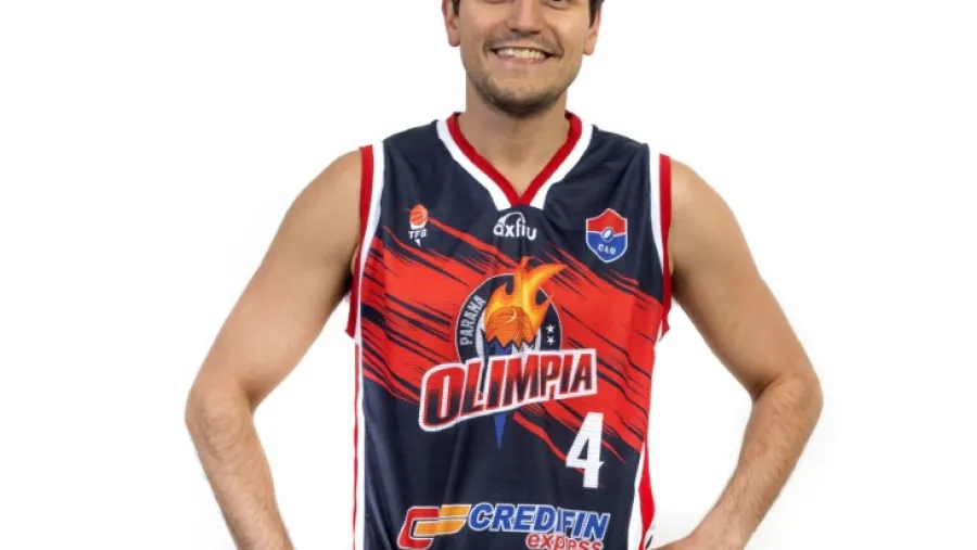 Nicolás Agasse Según el base Nicolás Agasse, Olimpia “está para mucho más” en el Torneo Federal