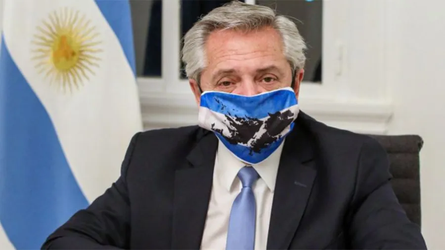 El Presidente Alberto Fernández dio positivo de coronavirus. Lo comunicó él mismo a través de su cuenta de Twitter, en una publicación en la cual explicó que está aislado y que se encuentra bien físicamente. El Presidente Alberto Fernández dio positivo de coronavirus. Lo comunicó él mismo a través de su cuenta de Twitter, en una publicación en la cual explicó que está aislado y que se encuentra bien físicamente.