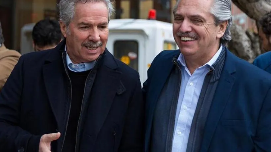 El diputado nacional Felipe Solá es parte de la comitiva que viajó con Alberto Fernández a México. El diputado nacional Felipe Solá es parte de la comitiva que viajó con Alberto Fernández a México.