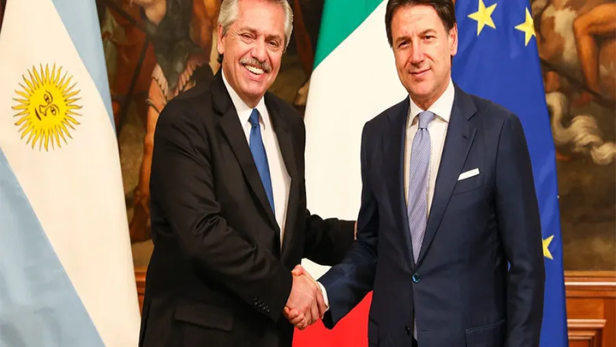 Alberto Fernández con el presidente del Consejo de Ministros de Italia, Giuseppe Conte Alberto Fernández con el presidente del Consejo de Ministros de Italia, Giuseppe Conte