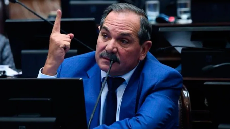 Alperovich pedirá licencia Alperovich pedirá licencia