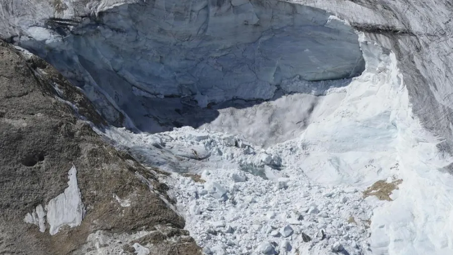 El cambio climático traducido en tragedia en los Alpes italianos El cambio climático traducido en tragedia en los Alpes italianos