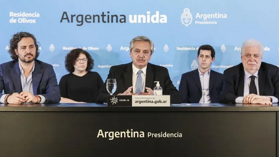 El Gobierno Nacional prolongó el aislamiento y habilitó las salidas breves facultando a las jurisdicciones a establecer el otorgamiento de los permisos. El Gobierno Nacional prolongó el aislamiento y habilitó las salidas breves facultando a las jurisdicciones a establecer el otorgamiento de los permisos.