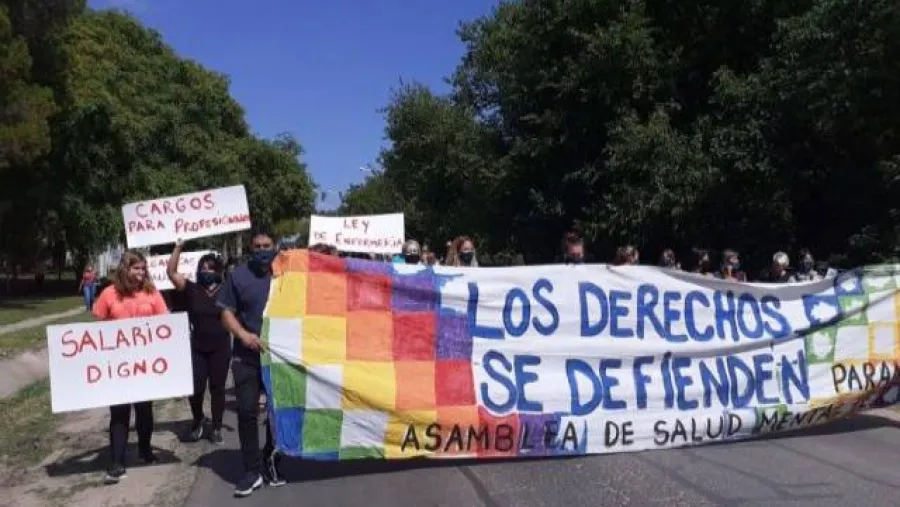 Trabajadores del Hospital Escuela de Salud Mental realizaron asamblea y manifestación Trabajadores del Hospital Escuela de Salud Mental realizaron asamblea y manifestación