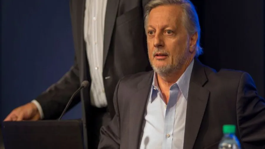 El Enargas denunció a Aranguren y otros exfuncionarios por la suba de tarifas de gas El Enargas denunció a Aranguren y otros exfuncionarios por la suba de tarifas de gas