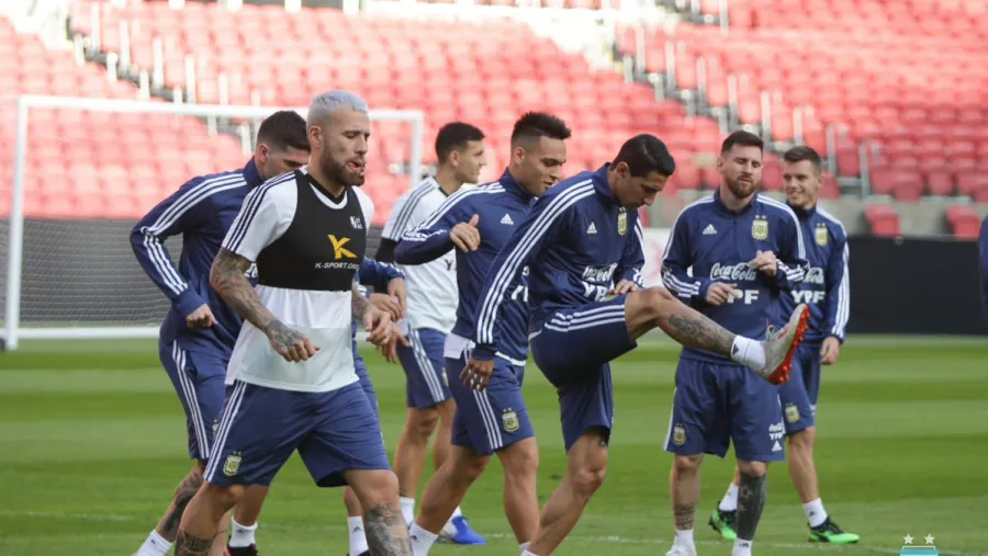 Copa América: Scaloni probó variantes con Dybala y Acuña entre los titulares Copa América: Scaloni probó variantes con Dybala y Acuña entre los titulares
