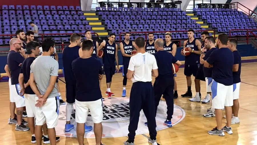 Plantel Argentina Básquet: con presencia entrerriana, la selección argentina se instaló y ensayó en San Luis