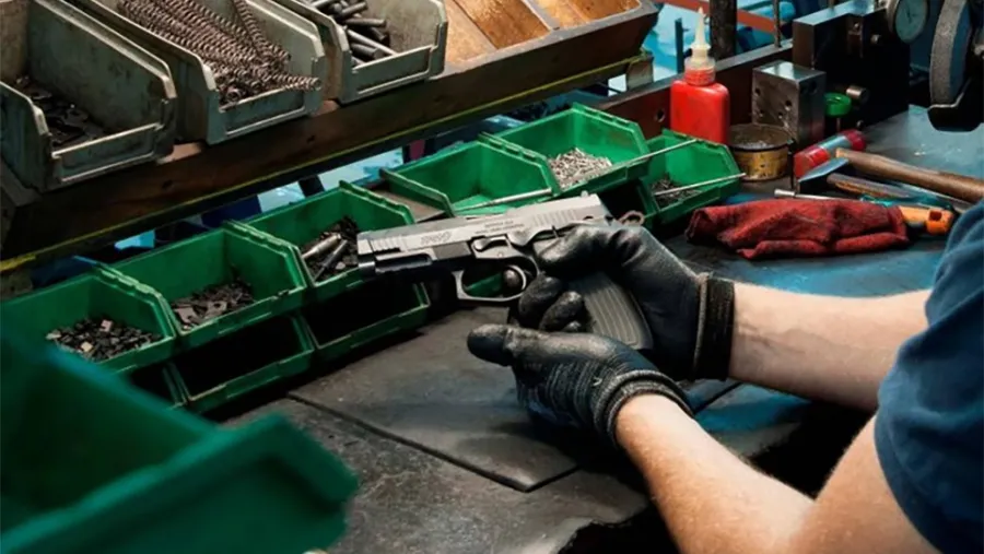 El gobierno desregulación las exigencias para fabricar y vender armas. Ahora es más fácil su acceso. El gobierno desregulación las exigencias para fabricar y vender armas. Ahora es más fácil su acceso.