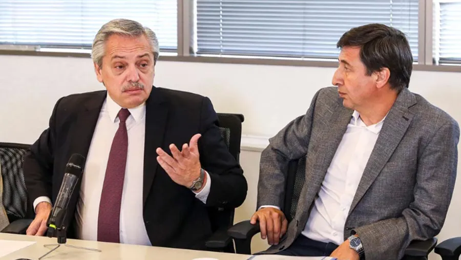 Alberto Fernández reconoció que Daniel Arroyo podría ocupar la cartera de Desarrollo Social, aunque admitió que todavía no le ofreció el cargo. Alberto Fernández reconoció que Daniel Arroyo podría ocupar la cartera de Desarrollo Social, aunque admitió que todavía no le ofreció el cargo.