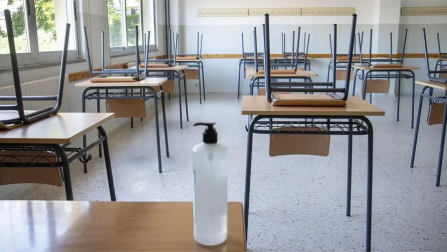 Los directivos de escuelas del Departamento Tala cuestionaron a las autoridades porque tienen un criterio confuso sobre cuándo debe haber presencialidad en las aulas. Los directivos de escuelas del Departamento Tala cuestionaron a las autoridades porque tienen un criterio confuso sobre cuándo debe haber presencialidad en las aulas.