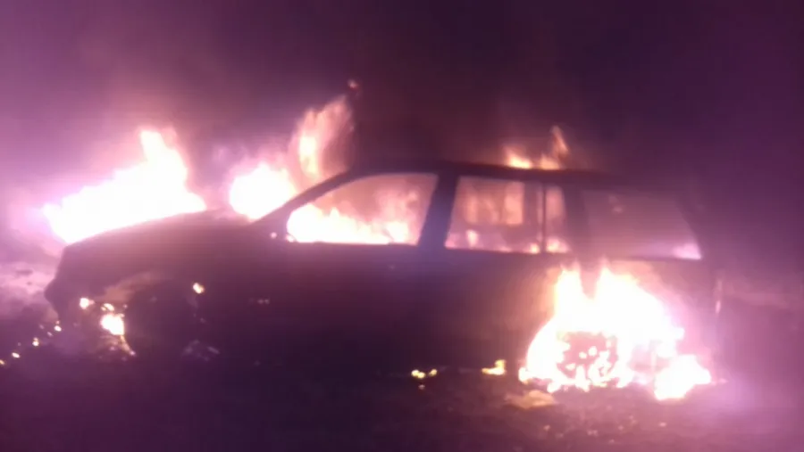 Un vehículo se incendió en ruta 12 Un vehículo se incendió en ruta 12