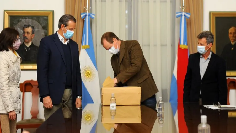 Con fondos provinciales construirán desagües y ampliarán la red de gas natural en Paraná Con fondos provinciales construirán desagües y ampliarán la red de gas natural en Paraná