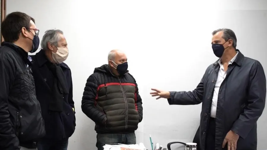 Bahl analizó con técnicos de la Municipalidad la situación del agua en Paraná Bahl analizó con técnicos de la Municipalidad la situación del agua en Paraná