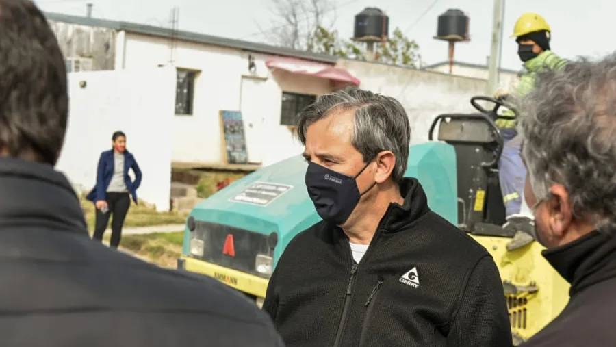 Bahl instruyó a realizar una denuncia penal por el humo en Paraná Bahl instruyó a realizar una denuncia penal por el humo en Paraná
