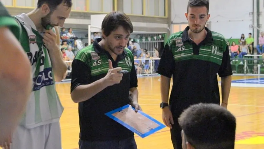 “Queremos ser protagonistas y pelear por el ascenso”, avisó el DT de Bancario de Gualeguay “Queremos ser protagonistas y pelear por el ascenso”, avisó el DT de Bancario de Gualeguay