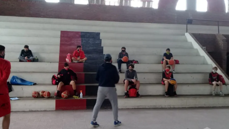 Patronato Patronato confirmó su participación en el Torneo de Verano de la APB
