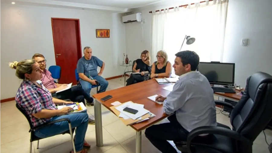 “Queremos construir una economía productiva, competitiva, con calidad y socialmente incluyente”, destacó el intendente de San José, Gustavo Bastian. “Queremos construir una economía productiva, competitiva, con calidad y socialmente incluyente”, destacó el intendente de San José, Gustavo Bastian.