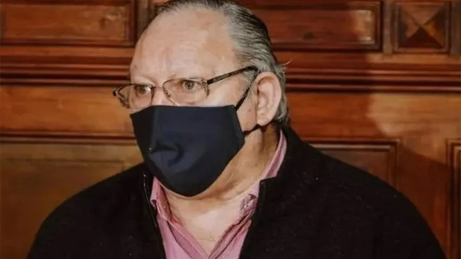 La Municipalidad de Gualeguay confirmó que su intendente Federico Mario Antonio Bogdan falleció hoy de Covid-19. La Municipalidad de Gualeguay confirmó que su intendente Federico Mario Antonio Bogdan falleció hoy de Covid-19.