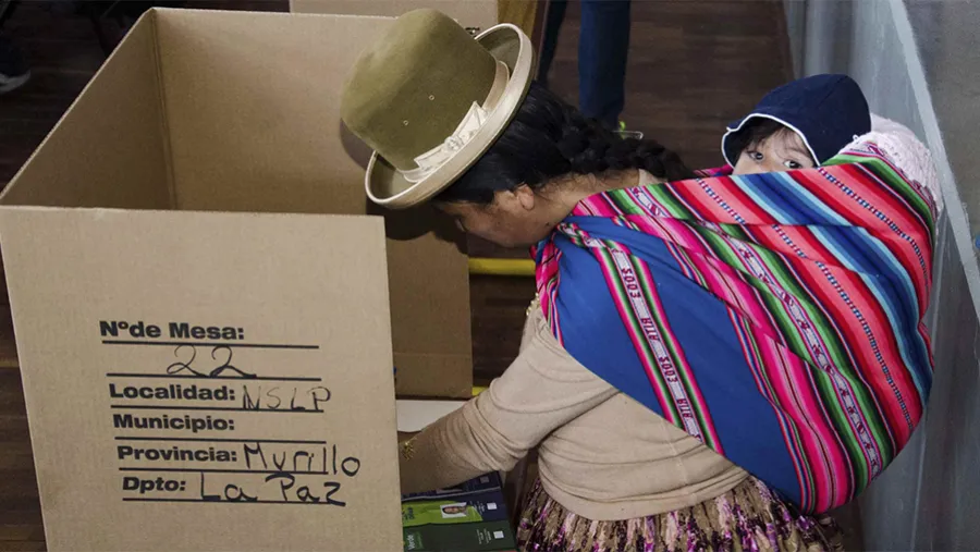 Las elecciones suceden en un marco de tensión, con al menos 33 personas muertas. Las elecciones suceden en un marco de tensión, con al menos 33 personas muertas.